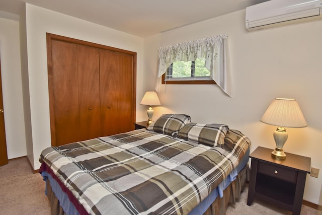122 Mcmichaels Ct, Stroudsburg, PA 18360 - bedroom featuring a wall mounted AC, carpet, and a closet
