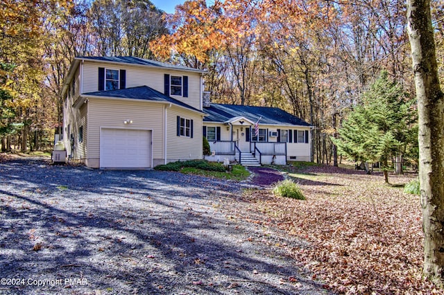 view of front facade with a garage