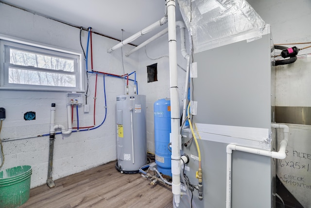 171 Knob Rd, Mount Pocono, PA 18344 - utility room featuring electric water heater