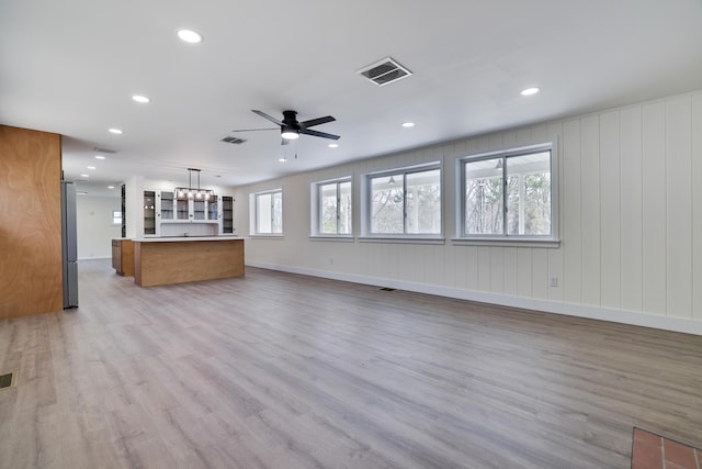 171 Knob Rd, Mount Pocono, PA 18344 - unfurnished living room featuring light wood finished floors, a ceiling fan, visible vents, and recessed lighting