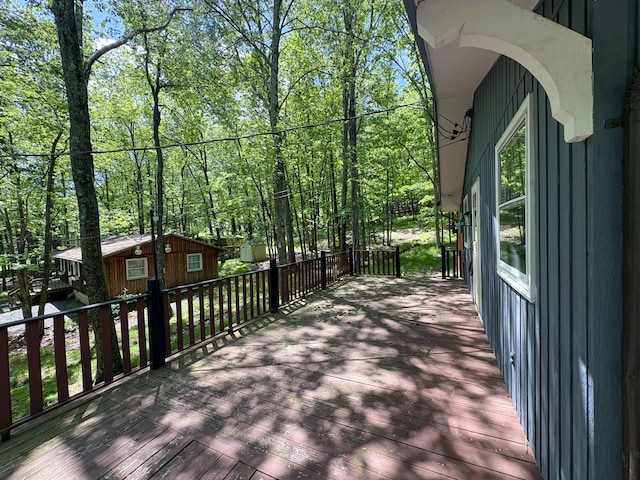 1085 Maple Lake Dr, Bushkill, PA 18324 - view of wooden deck
