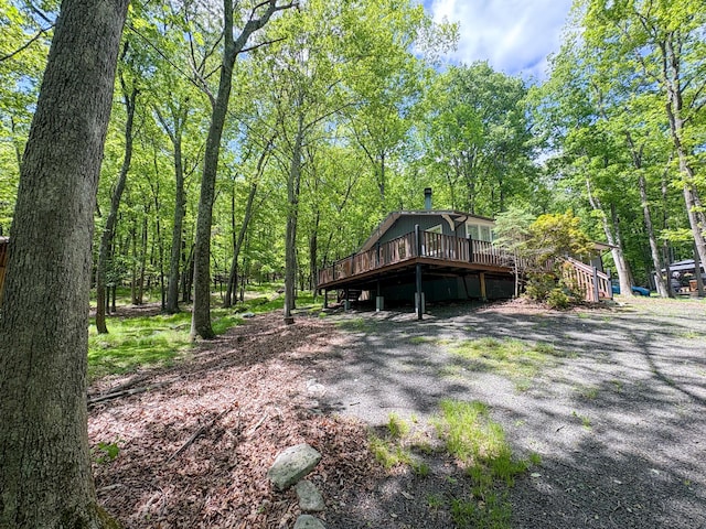 1085 Maple Lake Dr, Bushkill, PA 18324 - view of front of property featuring a deck