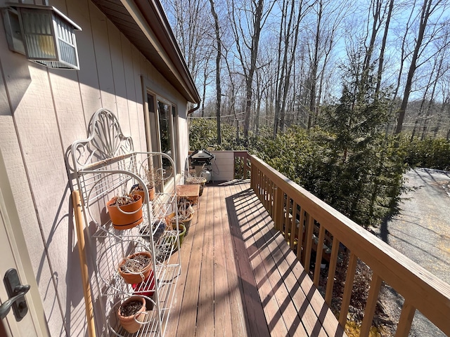 5 Cayuga Dr, Jim Thorpe, PA 18229 - view of wooden deck