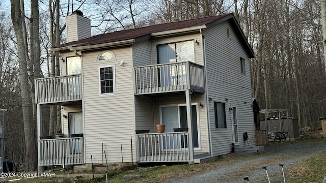 exterior space featuring driveway