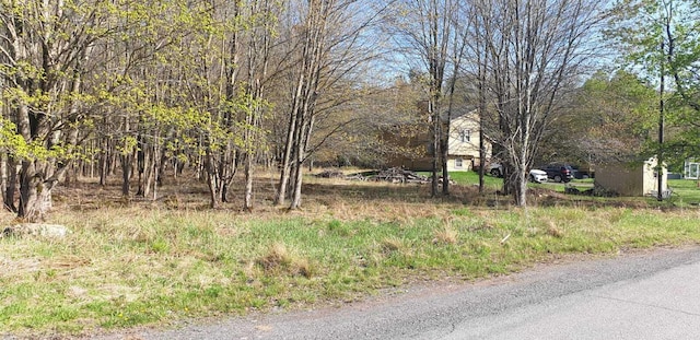 4065 Eagle Ct, Lake Ariel, PA 18436