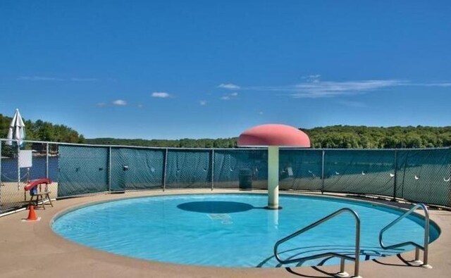 4065 Eagle Ct, Lake Ariel, PA 18436