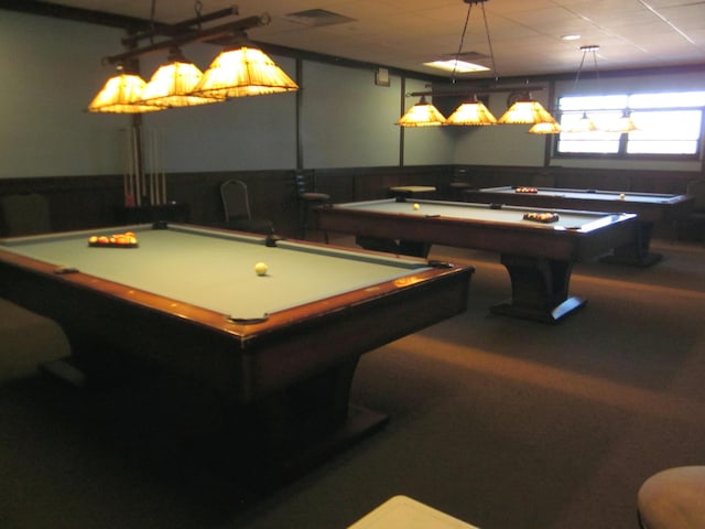 playroom featuring pool table, a wainscoted wall, and visible vents