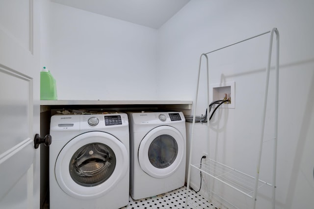 9436 Juniper Dr, Tobyhanna, PA 18466 - laundry room with washing machine and clothes dryer