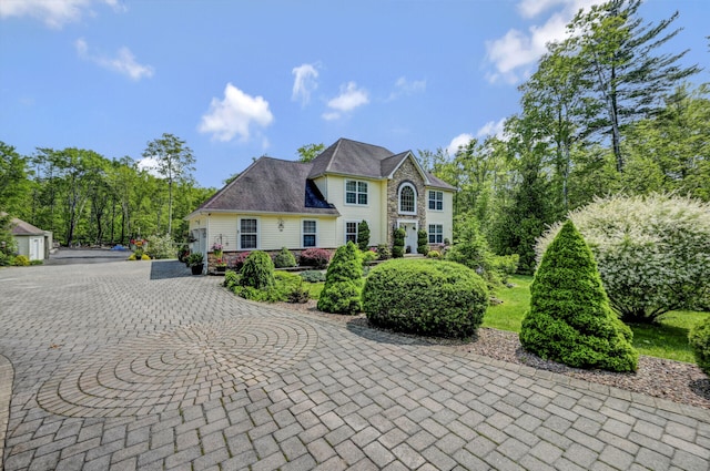 251 Scenic Dr, Blakeslee, PA 18610 - colonial house with curved driveway