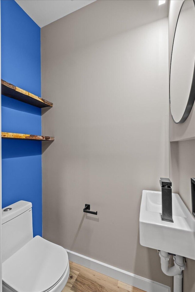 15 Locust Ridge Rd, Thornhurst, PA 18424 - bathroom featuring baseboards and wood finished floors