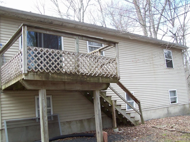 1166 Hunters Woods Dr, East Stroudsburg, PA 18301 - view of side of home featuring stairway