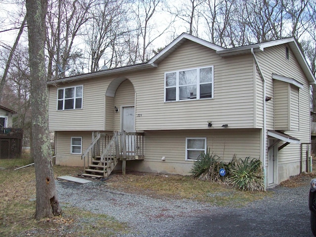 1166 Hunters Woods Dr, East Stroudsburg, PA 18301 - view of bi-level home