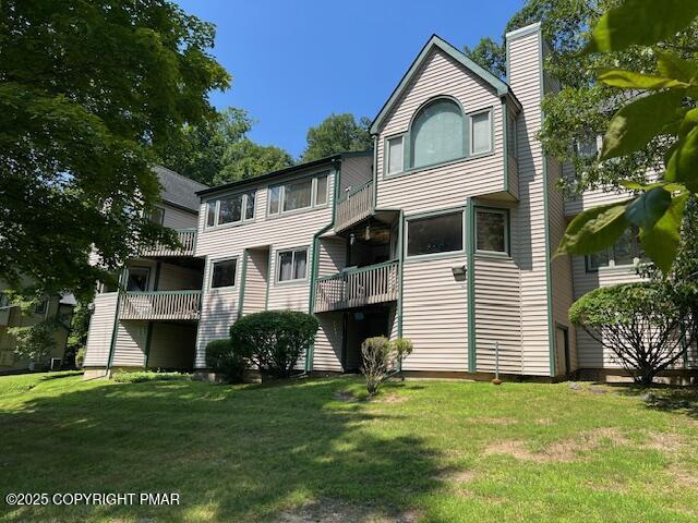 324 Hollow Rd Unit 325, East Stroudsburg, PA 18302 - photo 1
