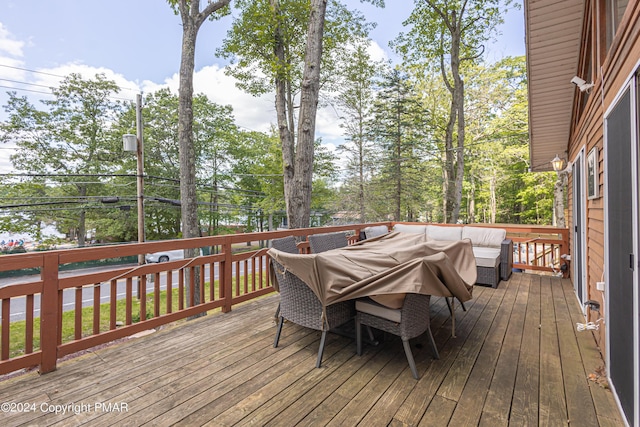 151 S Lake Dr, Lake Harmony, PA 18624 - view of deck