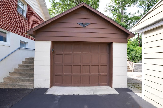 569 Lafayette Ave, Palmerton, PA 18071 - detached garage featuring asphalt driveway
