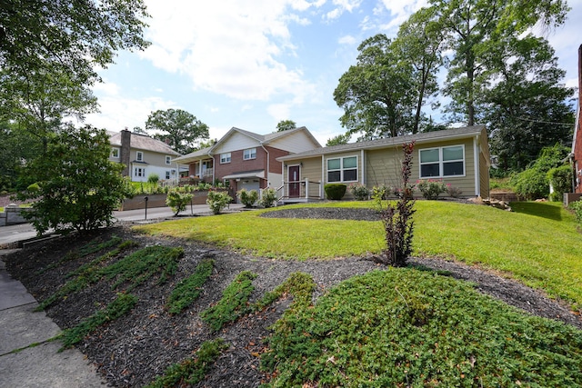 569 Lafayette Ave, Palmerton, PA 18071 - view of front of property featuring a front lawn