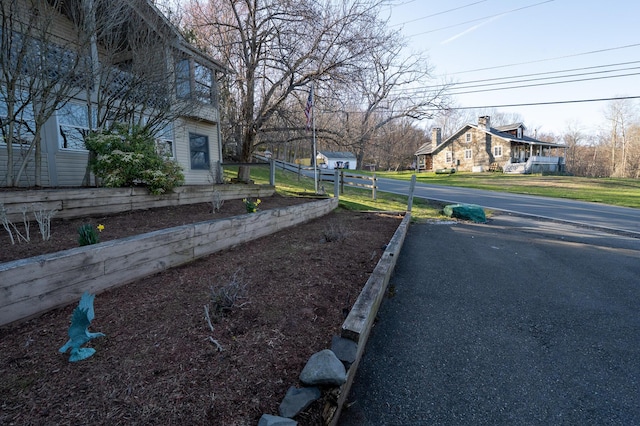 3193 Pine Ridge Dr, Bushkill, PA 18324 - view of street