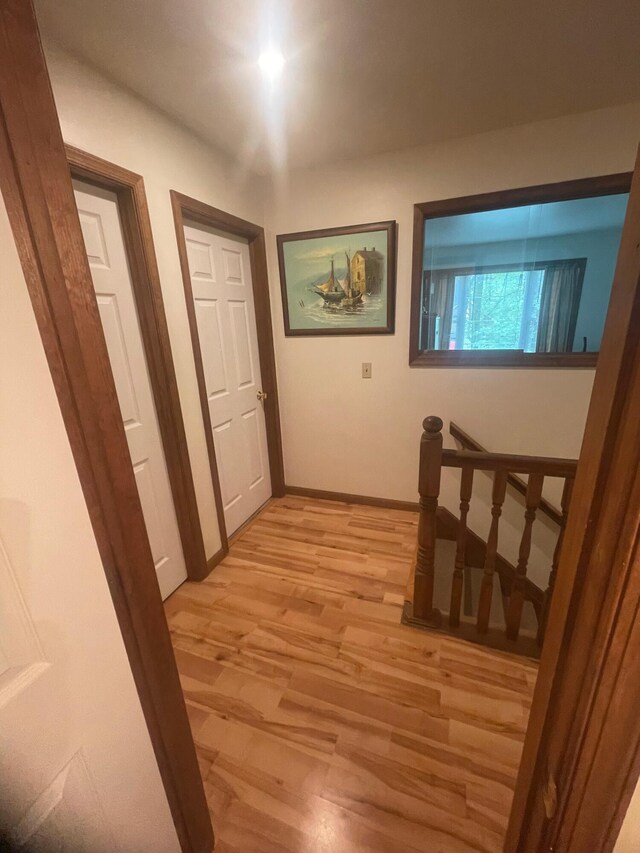 2852 Oak View Ln, Tobyhanna, PA 18466 - hallway featuring light wood-style flooring and baseboards