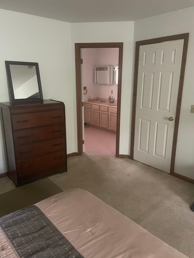 2852 Oak View Ln, Tobyhanna, PA 18466 - bedroom featuring light carpet and ensuite bathroom