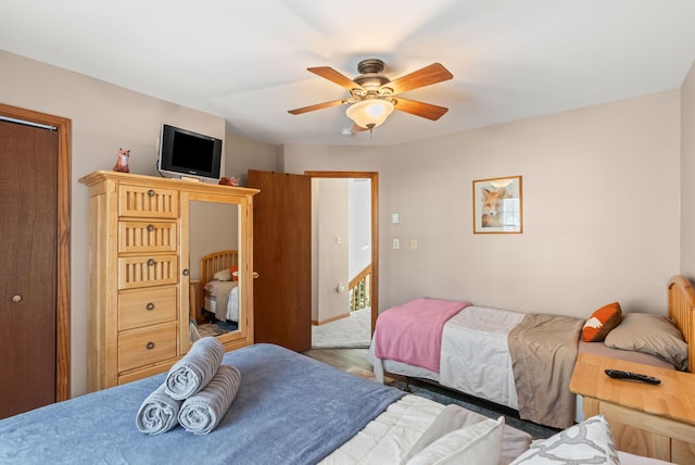 bedroom with ceiling fan