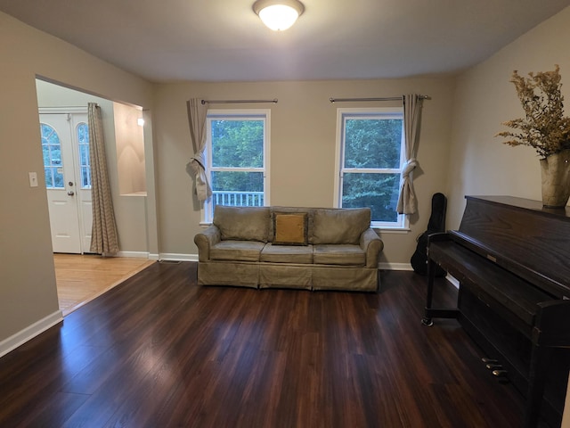 210 Grouse Run, Cresco, PA 18326 - living area with baseboards and wood finished floors