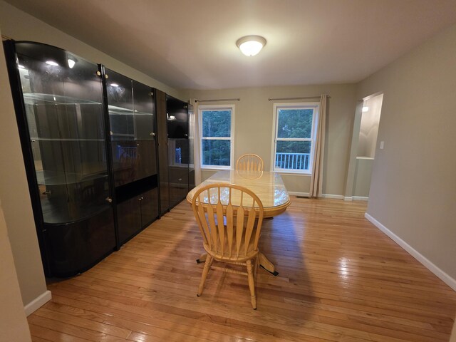 210 Grouse Run, Cresco, PA 18326 - dining space featuring light wood finished floors and baseboards