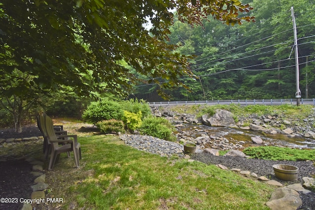 386 Camelback Rd, Tannersville, PA 18372 - view of yard with fence