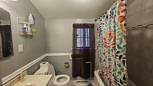 455 Laurel Pine Rd, Cresco, PA 18326 - bathroom featuring wainscoting, shower / bath combination with curtain, toilet, vanity, and tile patterned flooring