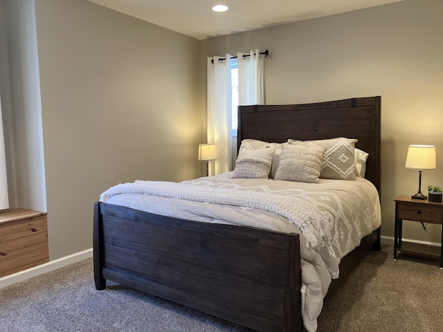 bedroom featuring carpet floors, baseboards, and recessed lighting