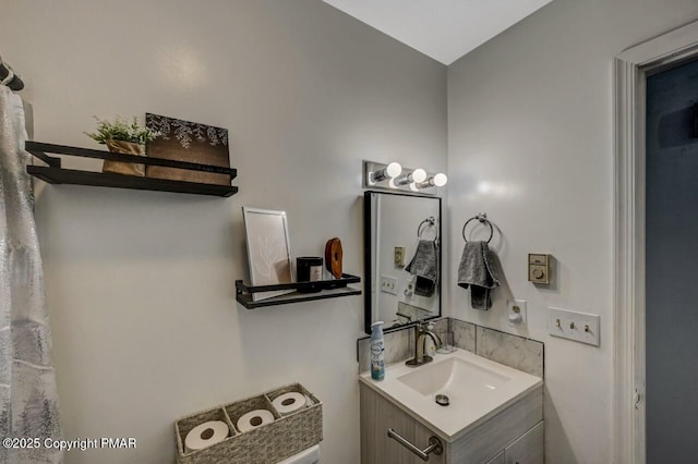 bathroom with vanity