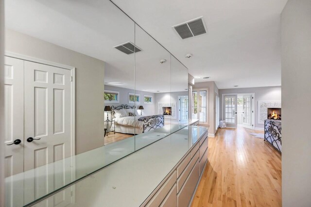 938 Meadow Cir, Bethlehem, PA 18017 - hall featuring light wood-style floors and baseboards
