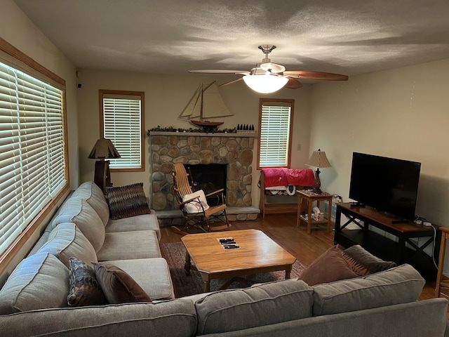 1155 Shasta Dr, Pocono Lake, PA 18347 - photo 4