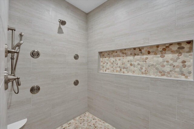 111 Parker Mews, Albrightsville, PA 18210 - full bath featuring a tile shower
