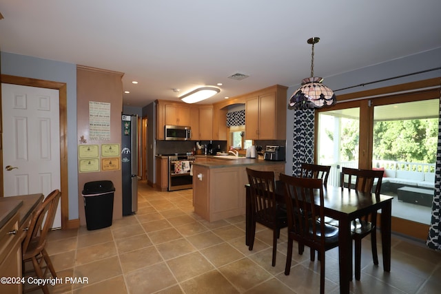 dining area featuring light tile patterned floors, visible vents, and recessed lighting