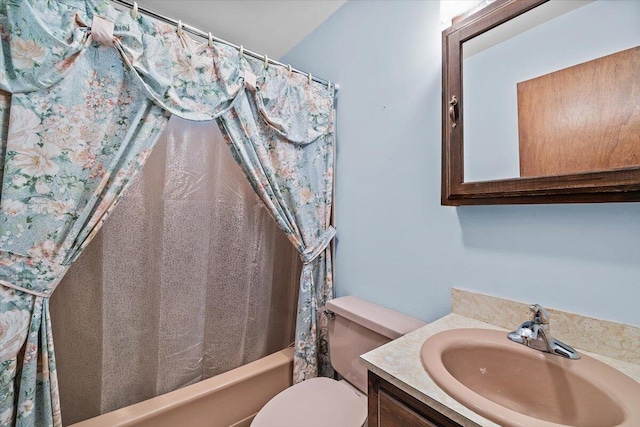 1371 Brian Ln, Effort, PA 18330 - bathroom featuring shower / bath combo with shower curtain and vanity