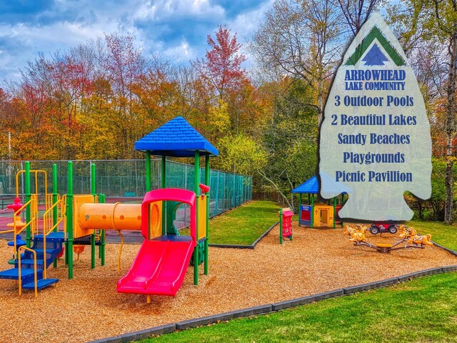 5153 Cresco Dr, Pocono Lake, PA 18347 - view of community play area
