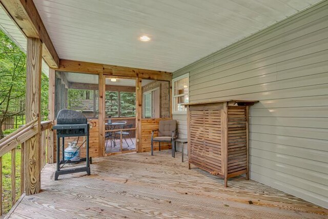 141 Beech Ln, Pocono Lake, PA 18347 - sunroom / solarium with plenty of natural light