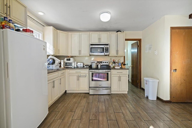 210 Oakenshield Dr, Tamiment, PA 18371 - photo 15