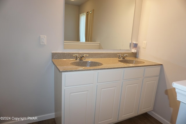 bathroom with vanity