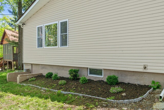 410 Sunset Forest Dr, Hawley, PA 18428 - view of side of property