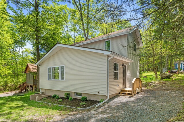 410 Sunset Forest Dr, Hawley, PA 18428 - view of side of property