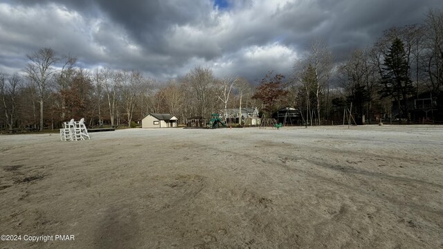 706 Fawn Rd, Pocono Lake, PA 18347