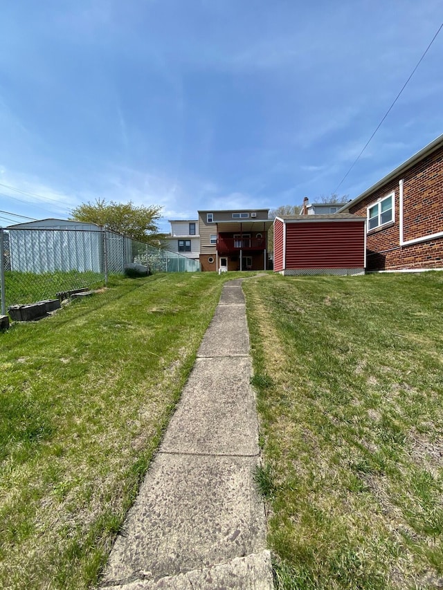 view of yard featuring fence