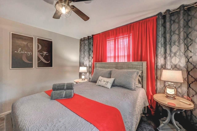 bedroom featuring ceiling fan
