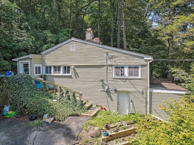 6680 Haasadahl Rd, Allentown, PA 18106 - photo 1