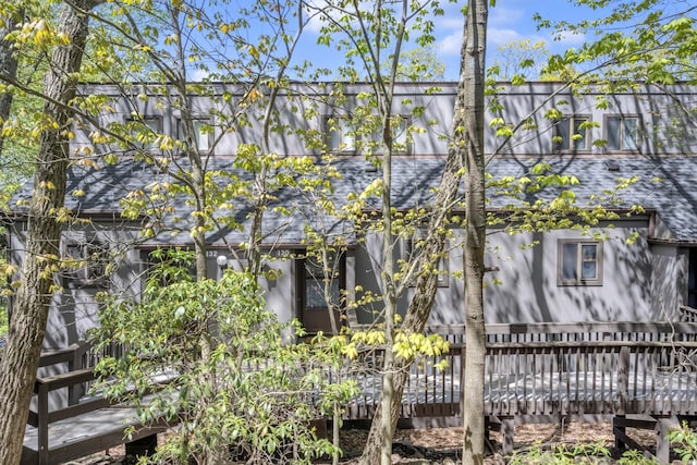 130 Cross Country Ln, Tannersville, PA 18372 - rear view of house featuring a deck