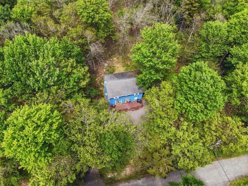 1042 Middleridge Dr, Gouldsboro, PA 18424 - aerial view of property and surrounding area