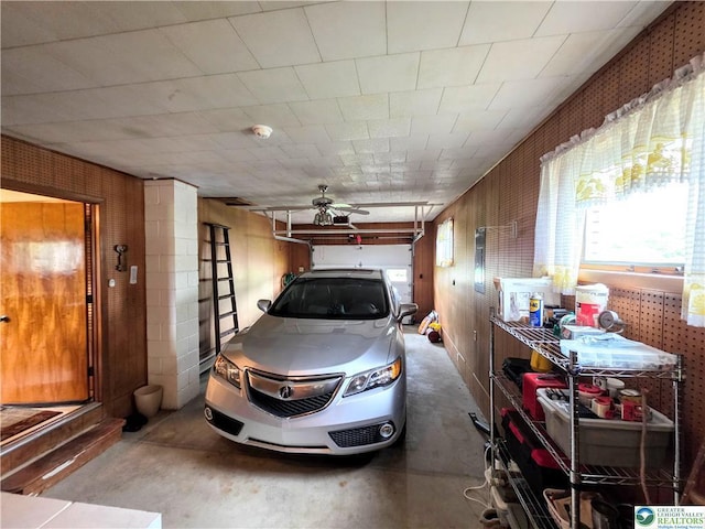 garage featuring ceiling fan