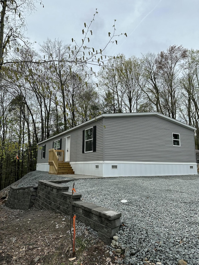 132 Spruce St, Greentown, PA 18426 - view of home's exterior with crawl space