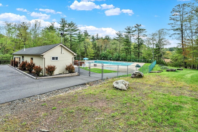 146 Bernadette Dr, Dingmans Ferry, PA 18328 - view of side of property featuring a wooded view